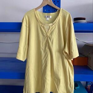 Sunny Yellow Women's Short Sleeve Top